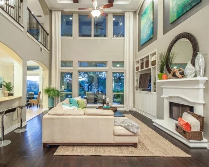 How to decorate large rooms with high ceilings