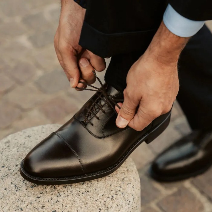 What are men's dress shoes called