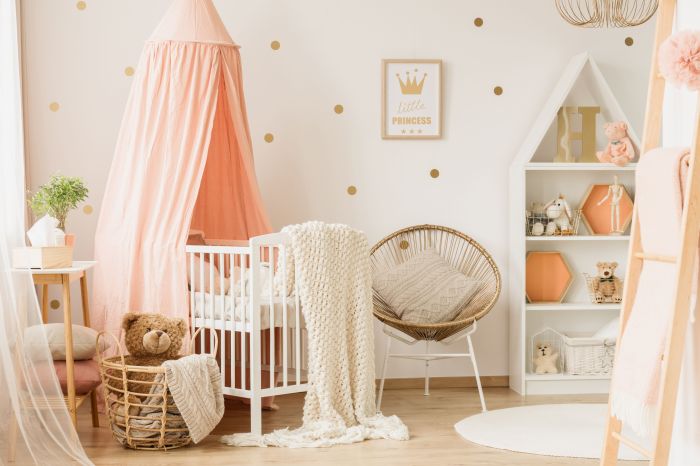 How to decorate room for infant