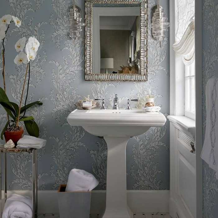 How to decorate a very small powder room